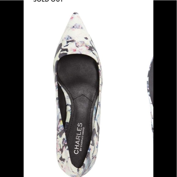 Charles David Kitten Heel - Picture 5 of 6